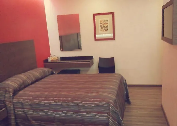 Dharma Hotel 2*