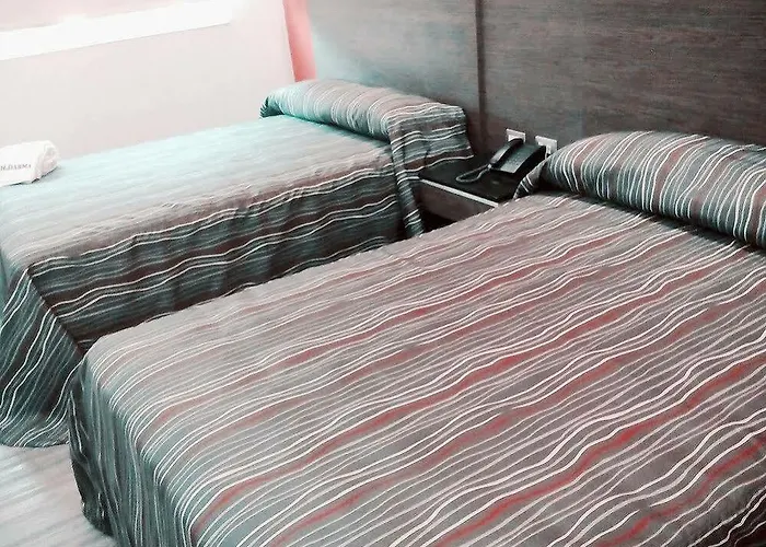 Dharma Hotel 2*