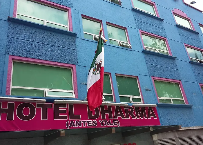 Dharma Hotel 2*